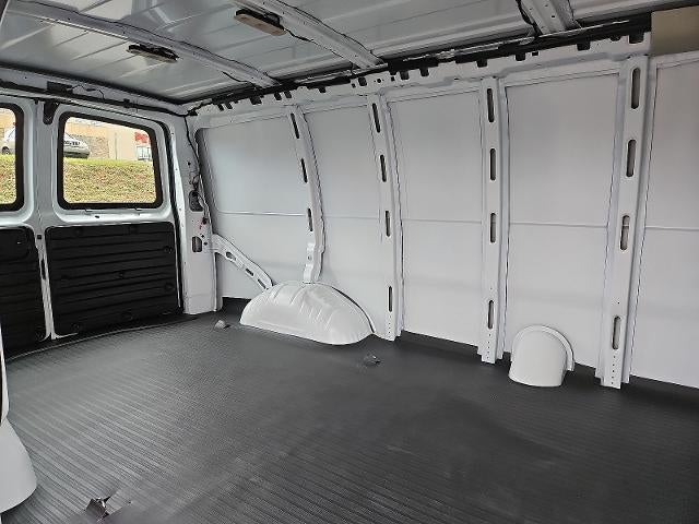 2025 Chevrolet Express Cargo 3500 Base