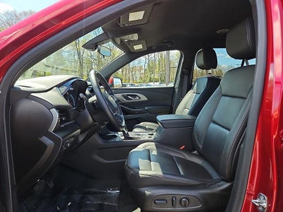 2023 Chevrolet Traverse LT Leather