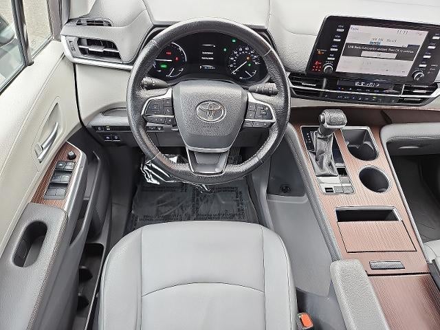 2021 Toyota Sienna XLE