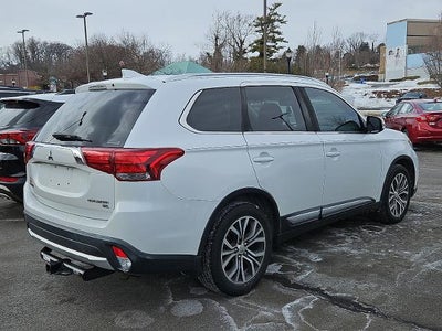 2017 Mitsubishi Outlander SE